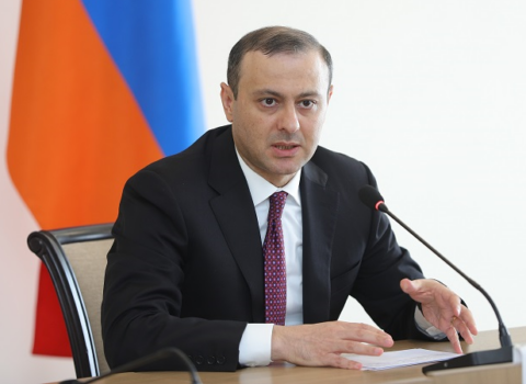 Qriqoryan Hikmət Hacıyevlə görüşəcək