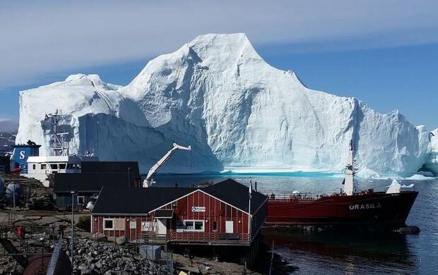 Dünyanın ən böyük aysberqi parçalandı