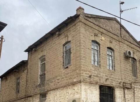 Bakıxanovun doğulduğu evin bir hissəsi uçdu – VİDEO