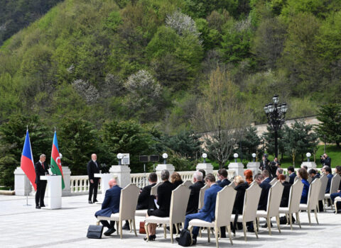 Prezident İlham Əliyev: Çexiya ilə çox fəal siyasi dialoqumuz var