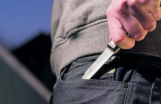 Gəncədə bıçaqlanma – 17 yaşlı oğlan xəstəxanalıq oldu