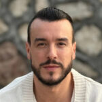 Cem Adrian sərbəst buraxıldı