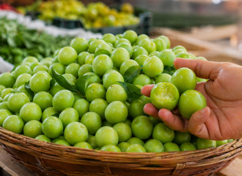 Bakıda 1 kq alça, görün, neçəyə SATILIR