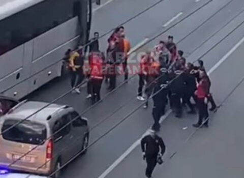 Derbi öncəsi azarkeşlər arasında gərginlik – Polis müdaxilə etdi – Video