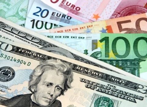 Dollar sabitdir, avro bahalaşır, rubl zəifləyir – Bəs manatı nələr gözləyir?