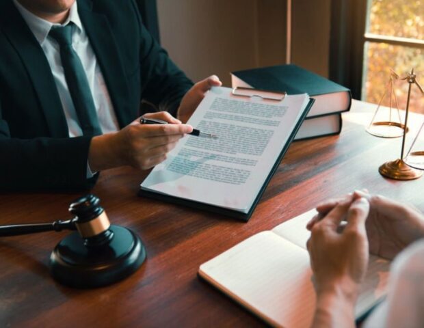 Vərəsəliklə bağlı VACİB AÇIQLAMA: Kimlər mirasdan pay ala biləcək?