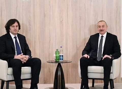 İlham Əliyevlə Kobaxidzde bəyanatlarla çıxış edirlər