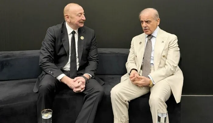 İlham Əliyev Şahbaz Şəriflə görüşdü – Foto