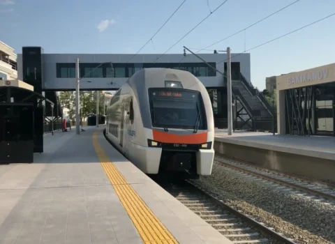 Dəmiryolu vağzallarına dair tələblər müəyyənləşib