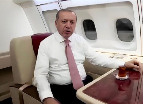Zelenski Ərdoğanın təyyarəsində: İki türk ölkəsi hədəf seçilir – Bakıya xüsusi mesaj
