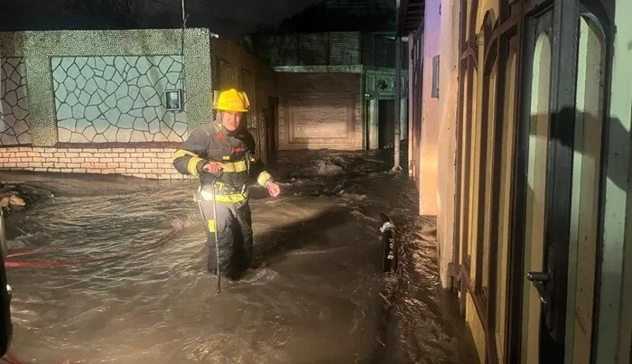 FHN bu ərazilərdə vətəndaşları təxliyə edir – Video