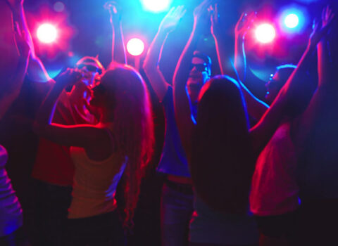 Bu restoran gecə 4-ə qədər…