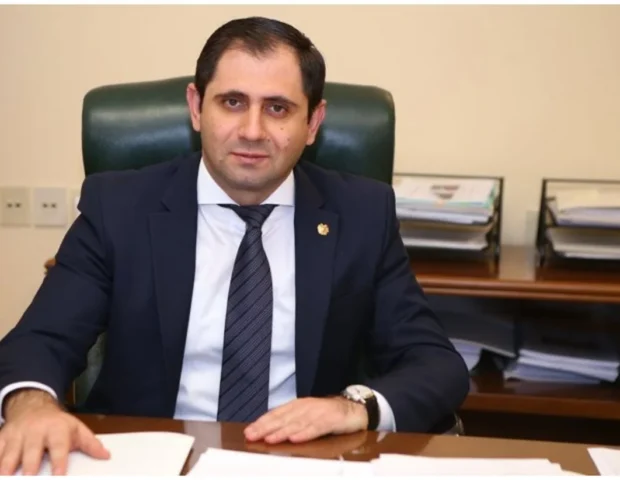 Papikyan Gürcüstanda rəsmi səfərdədir