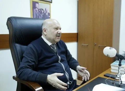 “Səyyadın canı, yalandır, “üçüncü əl” maşındır” – Nəvəsinin avtomobilindən DANIŞDI