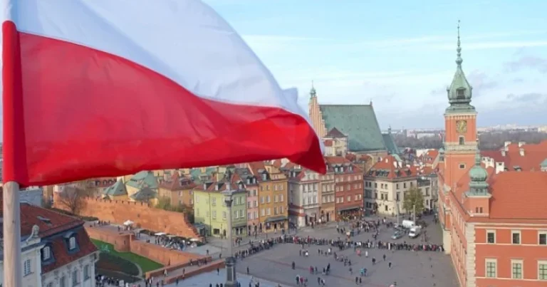 Polşa bu üç ölkə ilə vizasız rejimi LƏĞV EDİR