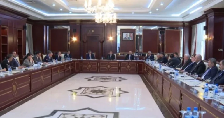 Dövlət qurumlarında MİLYARDLIQ NÖQSAN Dövlət qurumlarında MİLYARDLIQ NÖQSAN