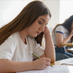 Abituriyentlərin NƏZƏRİNƏ: Ali məktəblərə ixtisas qrupları birləşdiriləcək?