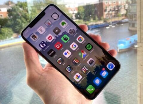 Apple-dan qərar: Bu telefon modelləri tarixə QOVUŞUR