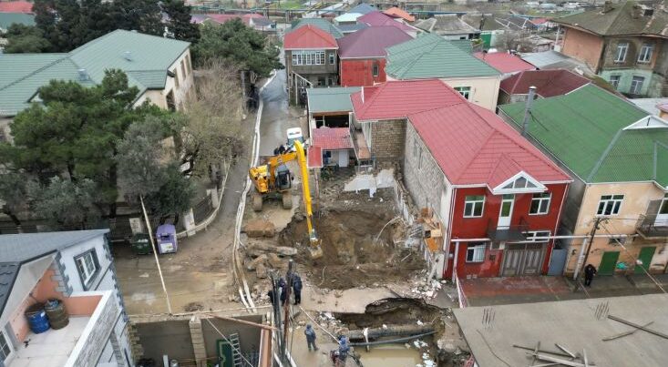 “Evi 13 ildir almışam, kollektor üzərində tikildiyini bilmirdim” – VİDEO