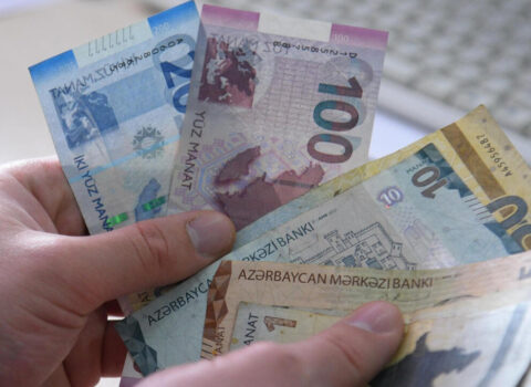 Azərbaycanda maaşlarla bağlı DƏYİŞİKLİK – RƏSMİ