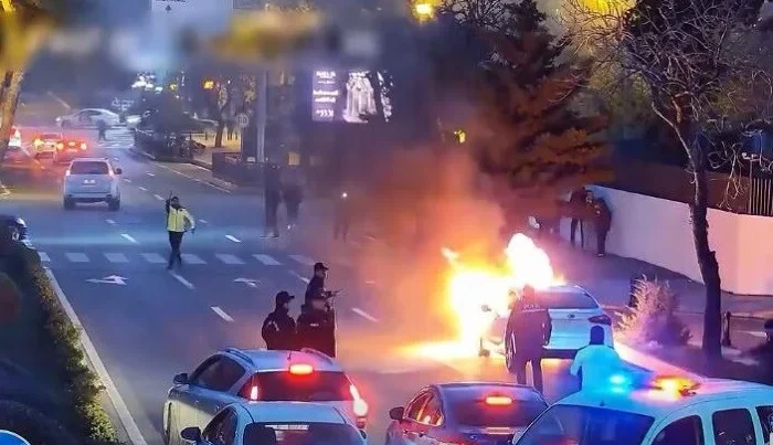 Bakıda ağır qəza: “Toyota” yandı, ölən var – Video