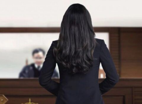 Bakıda 11 nəfəri aldadan professora hansı cəza verilib?