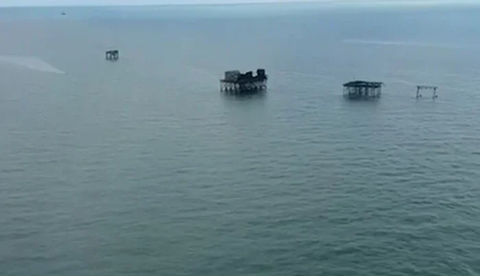 Neft Daşları yaxınlığında balıqçı batdı, helikopter cəlb edildi – Video