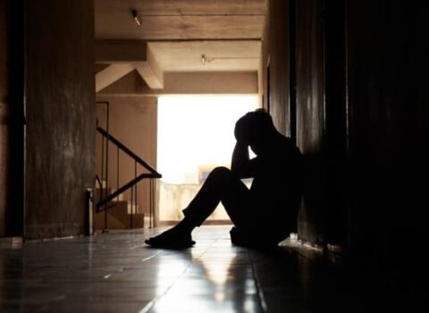 Gəncədə 35 yaşlı kişi bıçaqlandı – Şübhəli qonşusudur