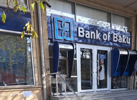 Bank of Baku 27 qəpik borcu 2 manata necə çevirib? – Mərkəzi Bank vətəndaş şikayətinə belə CAVAB VERDİ