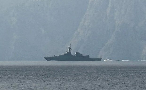 İran Hörmüz boğazını “qıfılladı”: Heç bir gəmi icazəsiz keçə bilməz