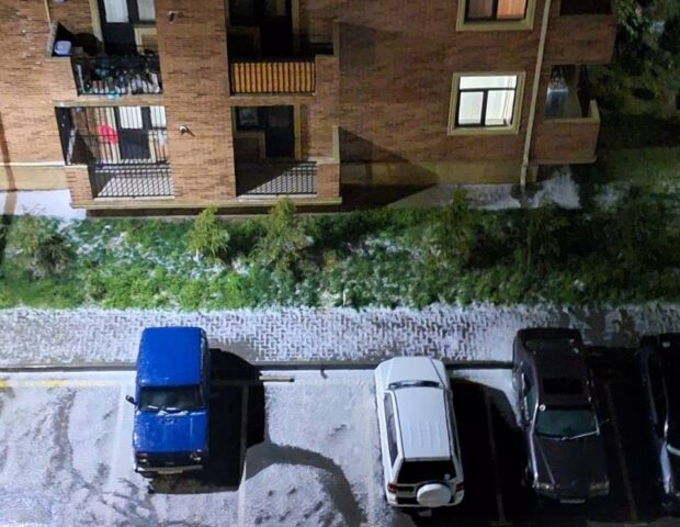 Hava dəyişdi: Paytaxta güclü leysan və dolu yağır – VİDEO