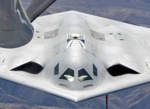 ABŞ-də yeni bombardmançı təyyarənin ilk fotosu göstərildi
