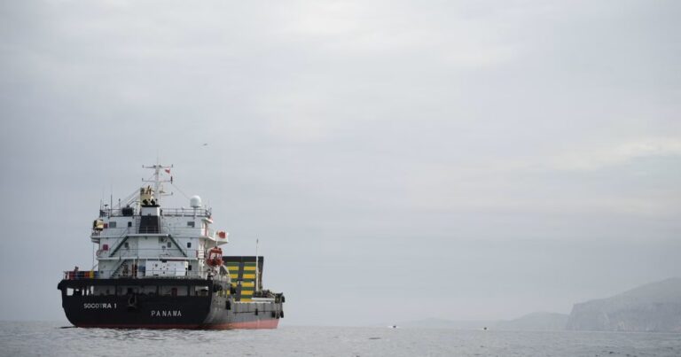 Tehranın neft sxemi çökdü: SEPAH generallarının ölümü hər şeyi dəyişdi Tehranın neft sxemi çökdü: SEPAH generallarının ölümü hər şeyi dəyişdi