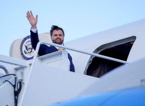 Vensin Pakistan səfəri sual altındadır: İrandan xəbər gözlənilir