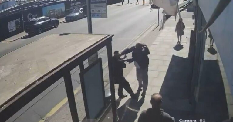 Londonda bıçaqlı şəxs yəhudilərə hücum etdi