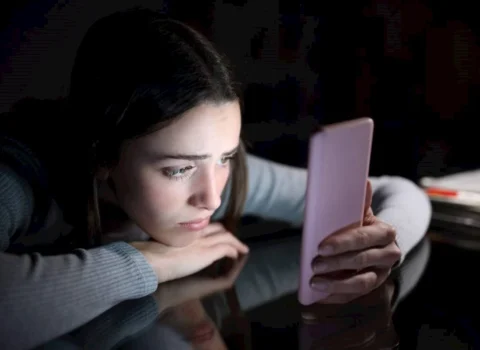 “Nömrəmi tanımadığım qadına vermişdi”