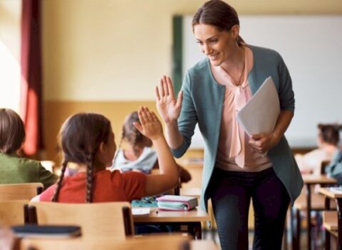 Müəllim işləmək istəyənlərin nəzərinə – Qaydalar dəyişdi