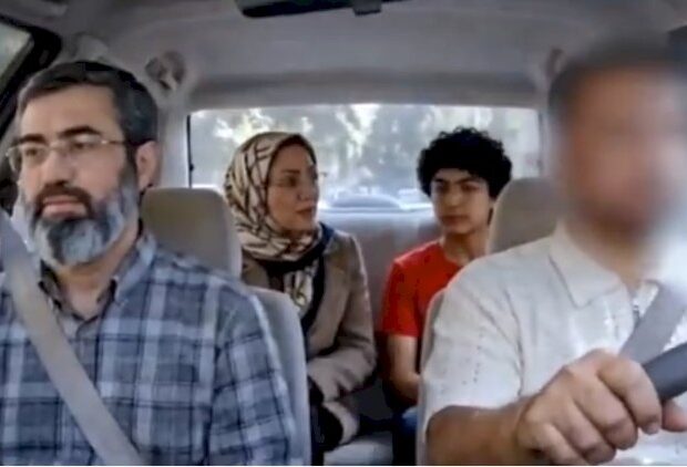 İranın Ali Rəhbəri taksiyə mindi və… – VİDEO