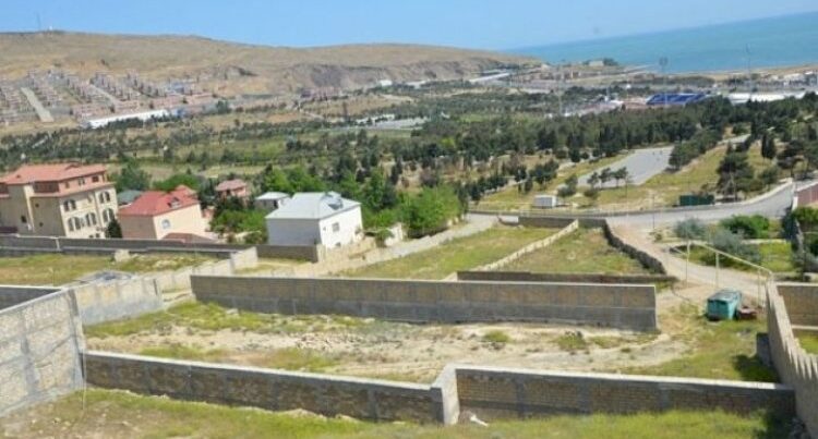 Bakıda “qızıl qiyməti“nə torpaq: Bir sotu iki milyon manat