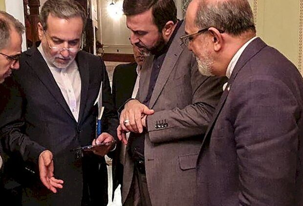 İslamabadda danışıqlar: Pərdəarxası səylər göstərilir