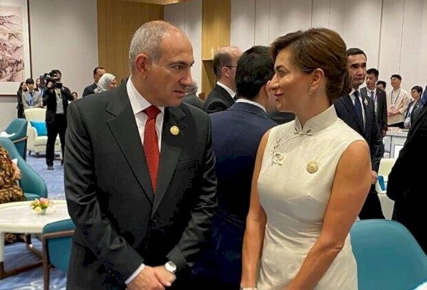 Paşinyan Annadan boşanmasından danışdı: “Hər cür səy göstərdim”