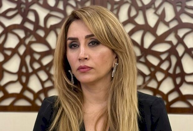 Elnarə Abdullayeva polis bölməsindədir: nə baş verir?