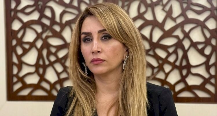 Elnarə Abdullayeva polis bölməsindədir: nə baş verir?