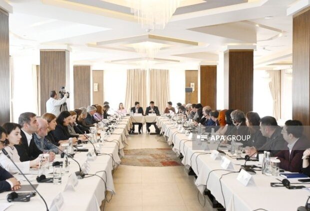 Azərbaycanda ermənilərlə görüş keçirilir