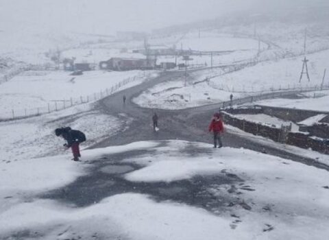 Qubada qarın hündürlüyü 3 metrə çatdı