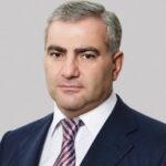 Karapetyan məhkəmədə 10 milyon dollar girov ödədi