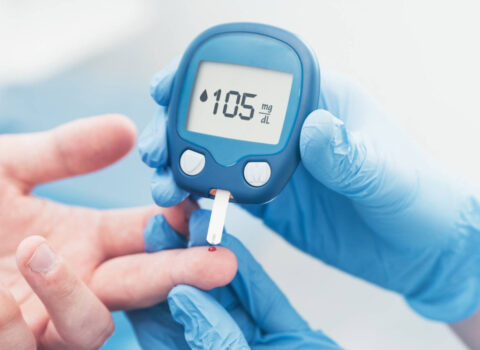 Şəkərli diabet görməni necə təhlükə altına salır? – Həkim xəbərdarlığı