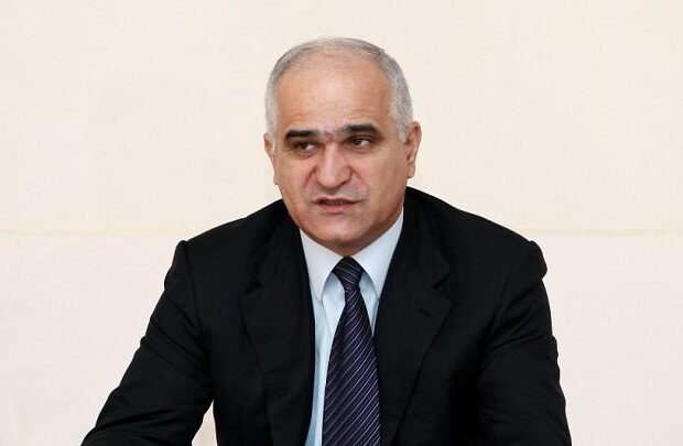 40 il sonra yenidən Ermənistanda: ermənicə sərbəst danışır