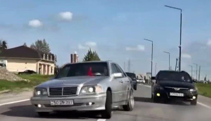 Toy karvanında “avtoş”luq edən sürücülər tutuldu – VİDEO