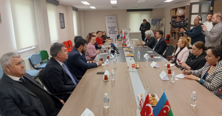 Ankarada Türk dünyasının inteqrasiyasında medianın rolu müzakirə edilib Ankarada Türk dünyasının inteqrasiyasında medianın rolu müzakirə edilib